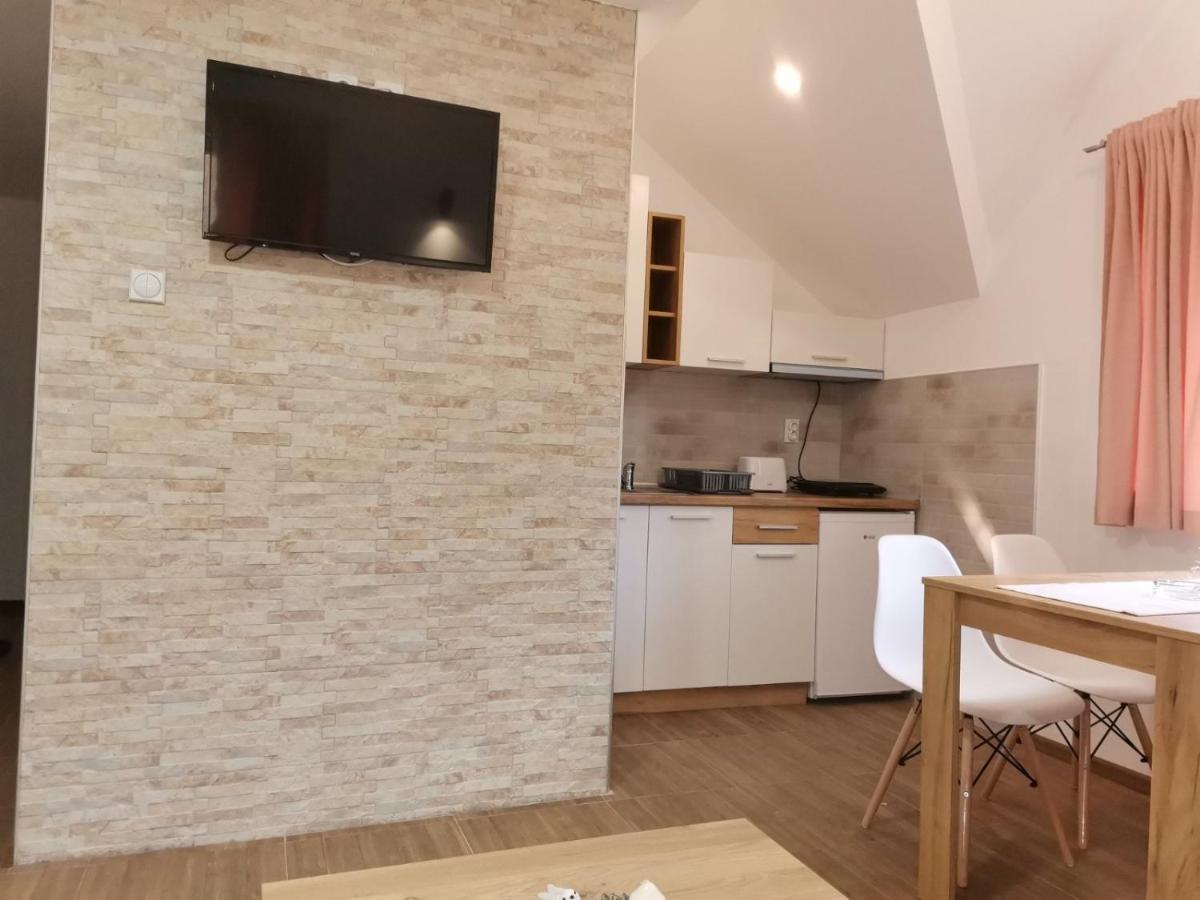 Vila Vrh Crni Vrh Εξωτερικό φωτογραφία